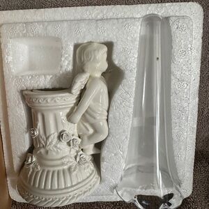 AVON Vintage NIB Ceramic Angel Holding a Butterfly Flower Vase Holder Figurine